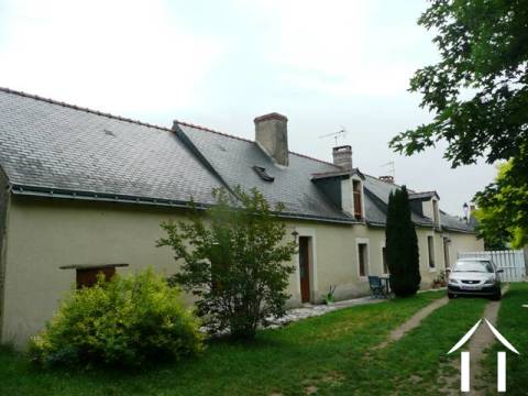 A CLASSIC LONGERE, REFURBISHED TO A HIGH STANDARD