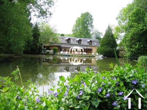 A SUCCESSFUL B&B BUSINESS AND GITE SELLING AS A BUSINESS