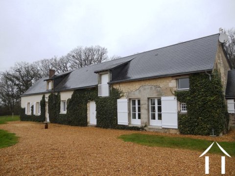 FARMHOUSE IN ROLLING COUNTRYSIDE AND NO NEIGHBOURS!