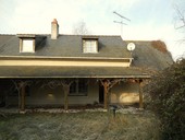 QUIET AND PRIVATE LOCATION! SEMI-DETACHED COTTAGE BY LAKE