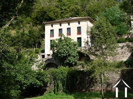 Estate on 27 hectares in the natural Cevennes