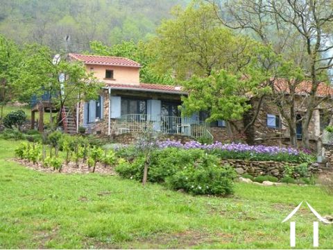 Quiet house with character, garden and stunning views.