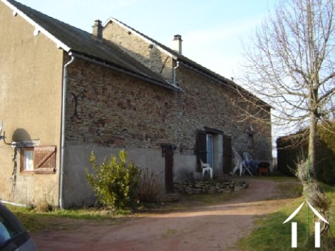 Stone house to refresh