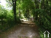 Driveway up to Pension de Chien