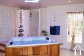 private suite: bathroom with balcony