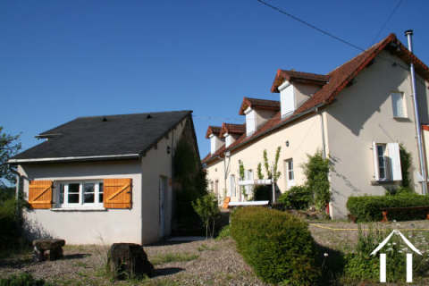 Nice property in the Morvan with capacity for 18 persons