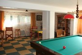 billiard room
