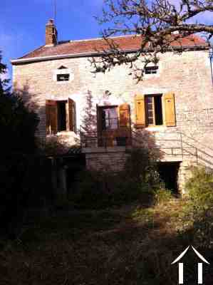House to renovate 15 min from Beaune
