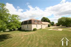 Manoir For Sale Near Castillonnes