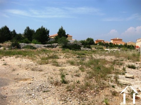 Building plot located in a quiet residential area