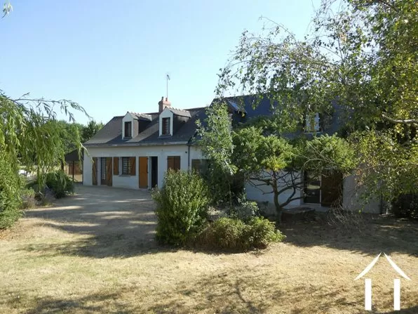 Property 1 hectare ++ for sale longue jumelles, pays-de-la-loire, P1310 Image - 1