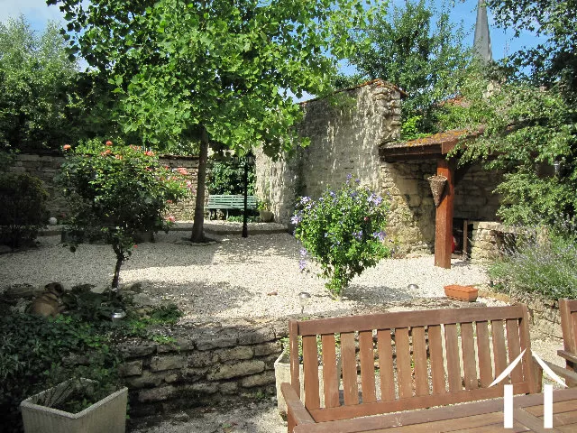 Village house for sale tonnerre, burgundy, PW3186B Image - 2