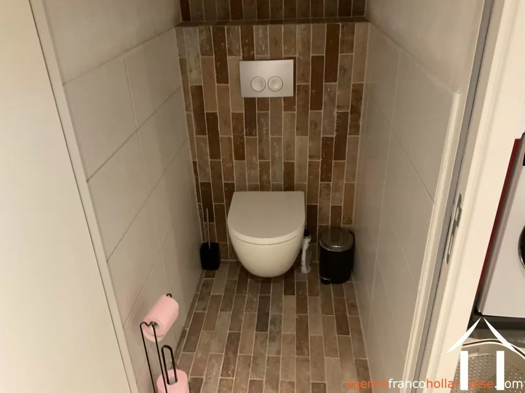 House for sale , Li1003 Image - 22