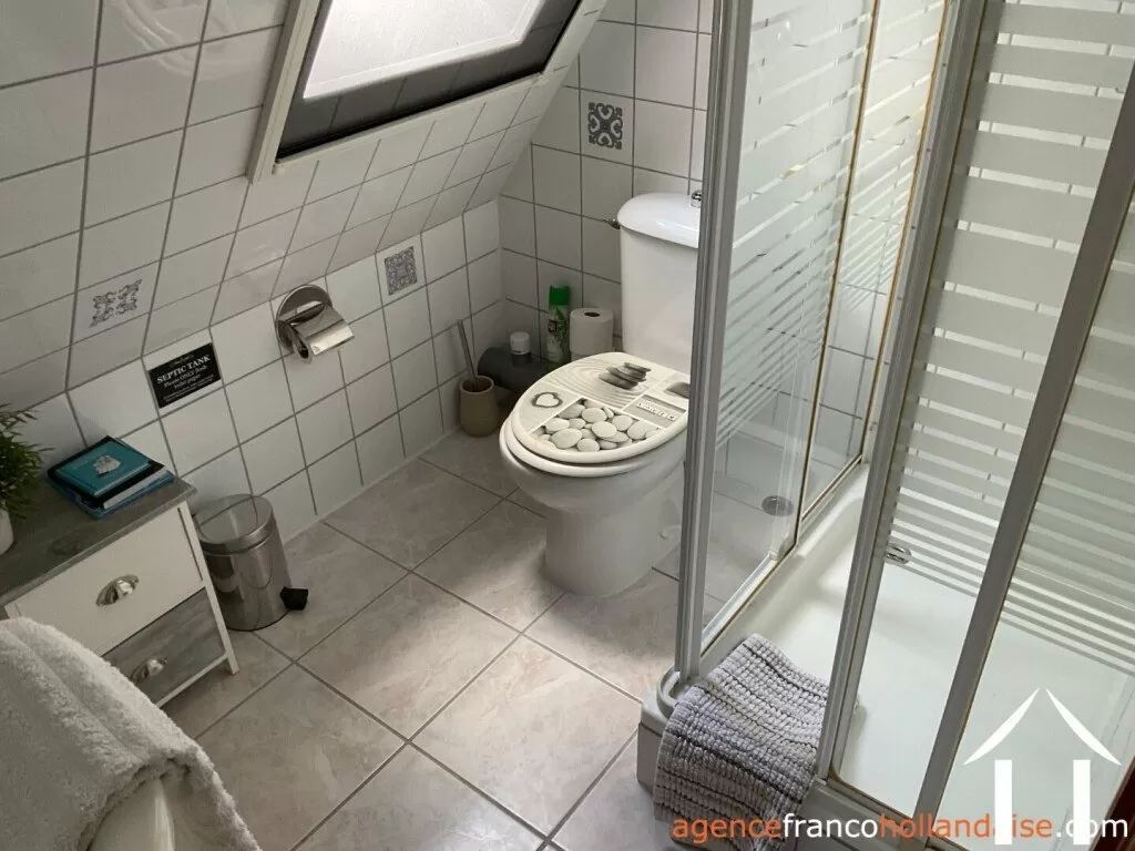 House for sale brouchaud, aquitaine, Li1009 Image - 33