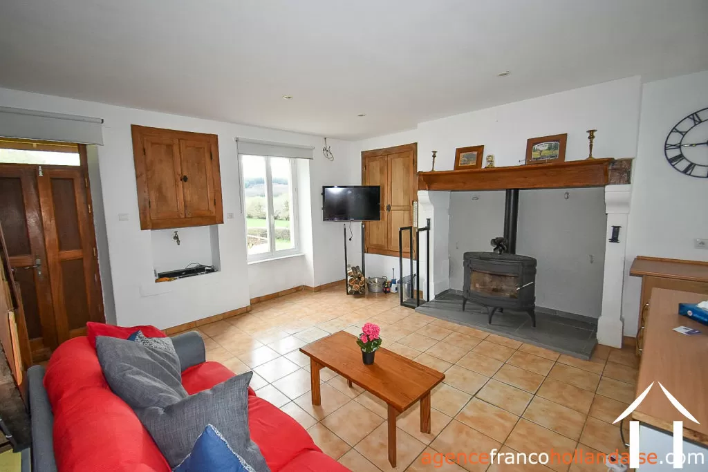 House for sale neuvic entier, limousin, Li1012 Image - 4