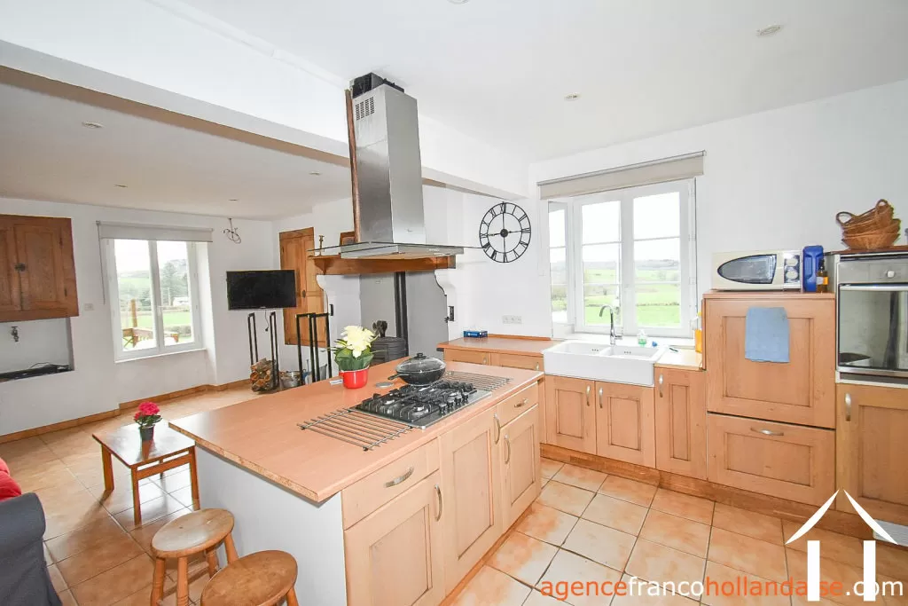 House for sale neuvic entier, limousin, Li1012 Image - 12