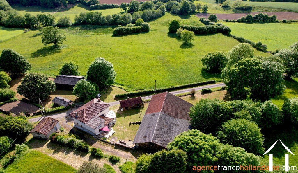 House for sale linards, limousin, Li1013 Image - 1