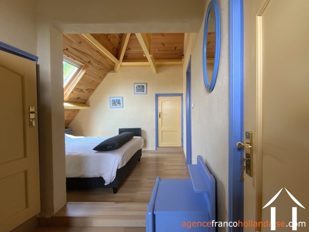 House for sale anlhiac, aquitaine, Li1015 Image - 17