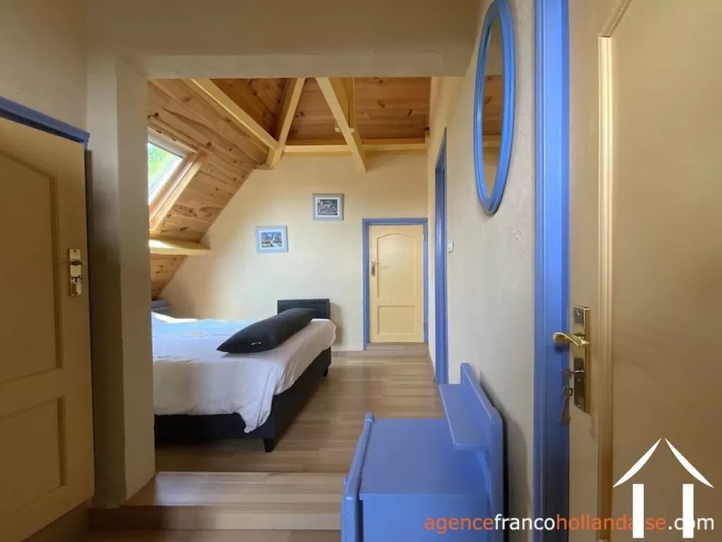 House for sale anlhiac, aquitaine, Li1015 Image - 17