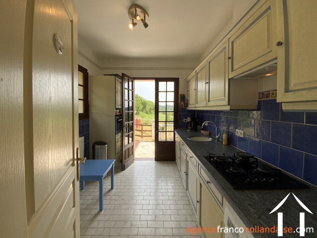 House for sale anlhiac, aquitaine, Li1015 Image - 3