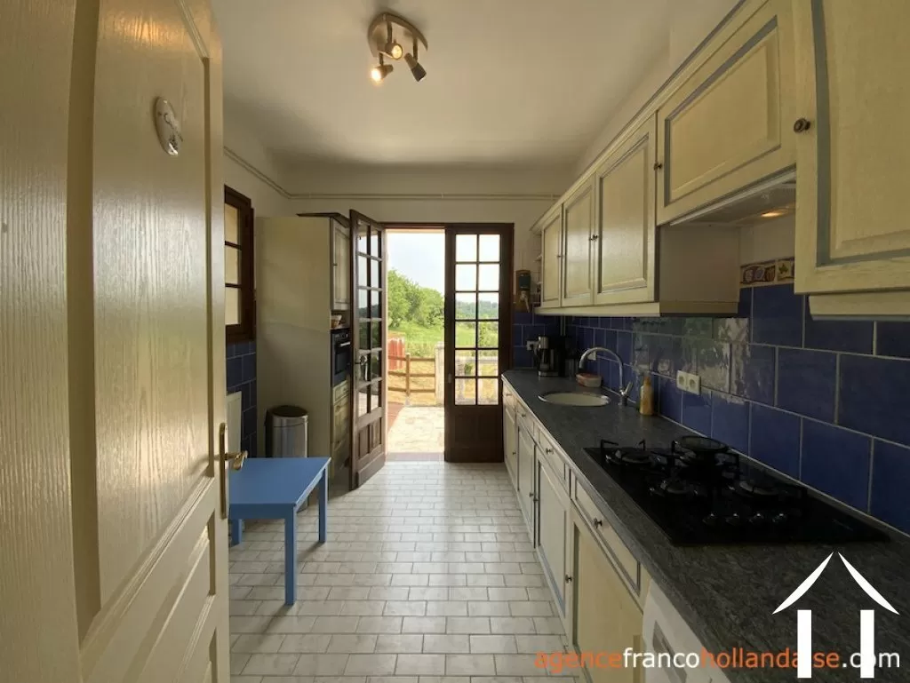 House for sale anlhiac, aquitaine, Li1015 Image - 3