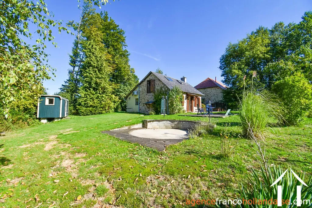 House for sale st germain les belles, limousin, Li1018 Image - 22