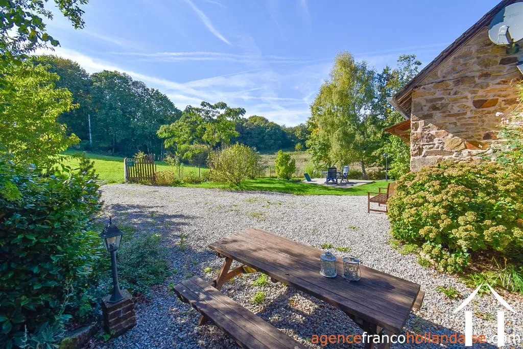 House for sale st germain les belles, limousin, Li1018 Image - 21