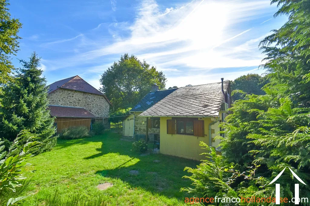 House for sale st germain les belles, limousin, Li1018 Image - 31