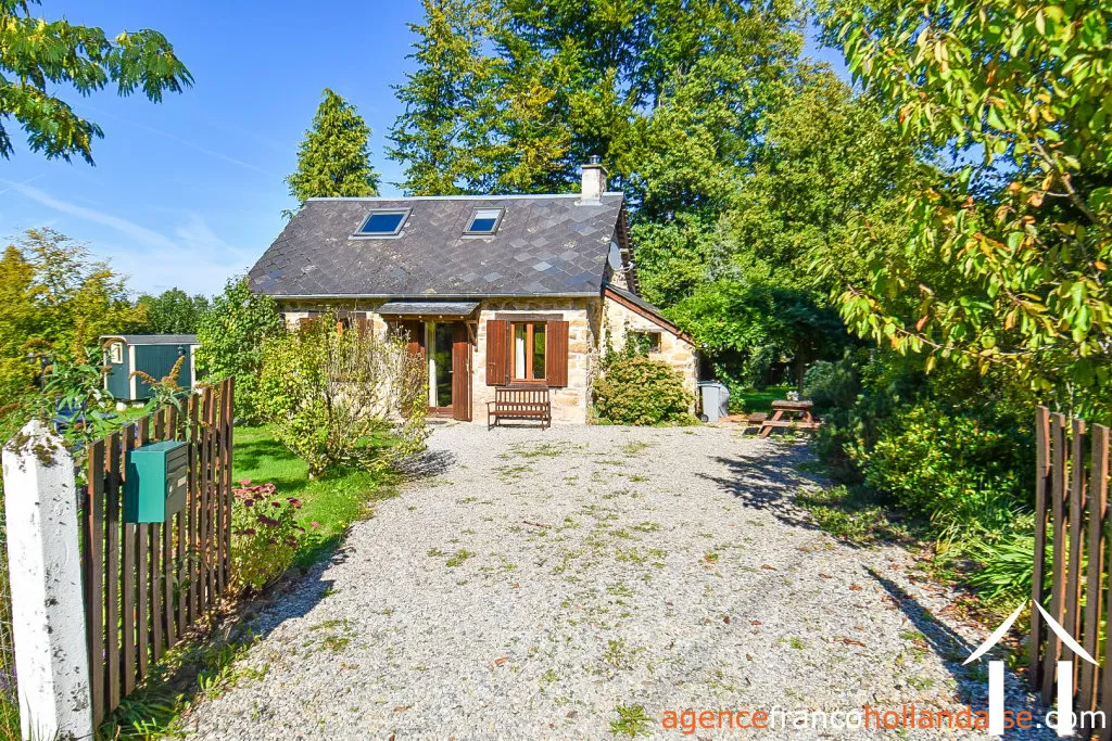 House for sale st germain les belles, limousin, Li1018 Image - 39