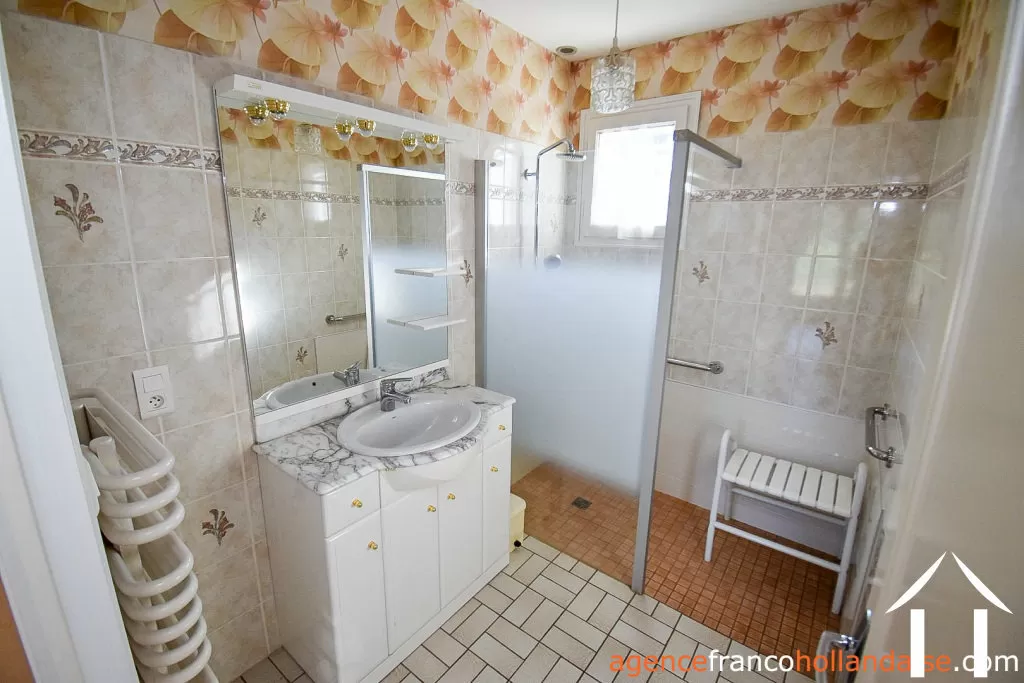 House for sale la croisille sur briance, limousin, Li1020 Image - 22