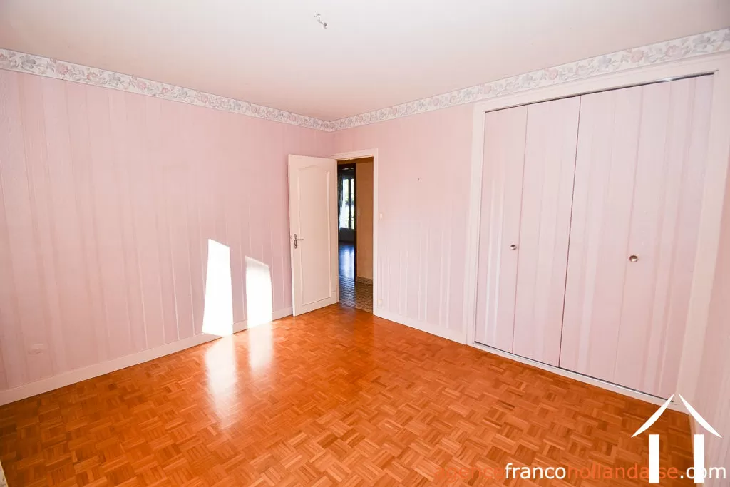 House for sale la croisille sur briance, limousin, Li1020 Image - 20