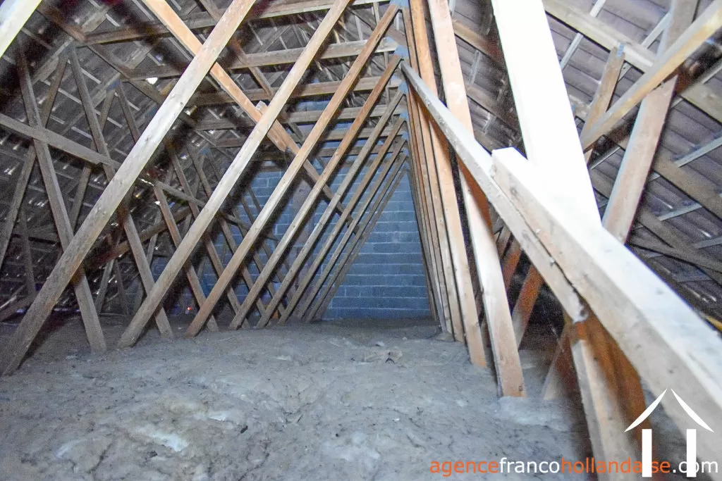 House for sale la croisille sur briance, limousin, Li1020 Image - 27