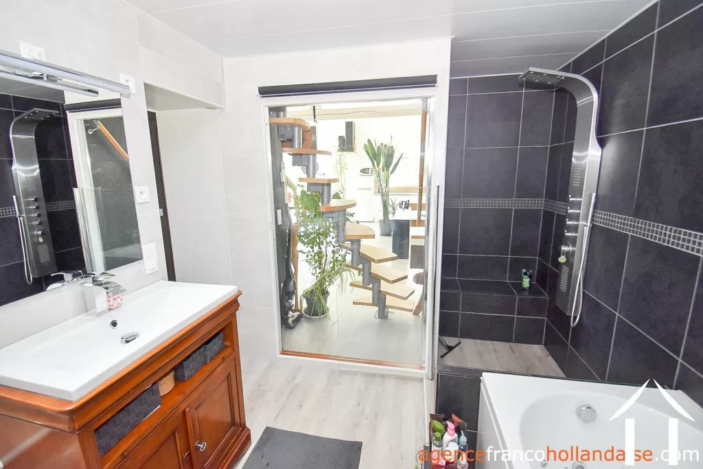 House for sale la porcherie, limousin, Li1022 Image - 15