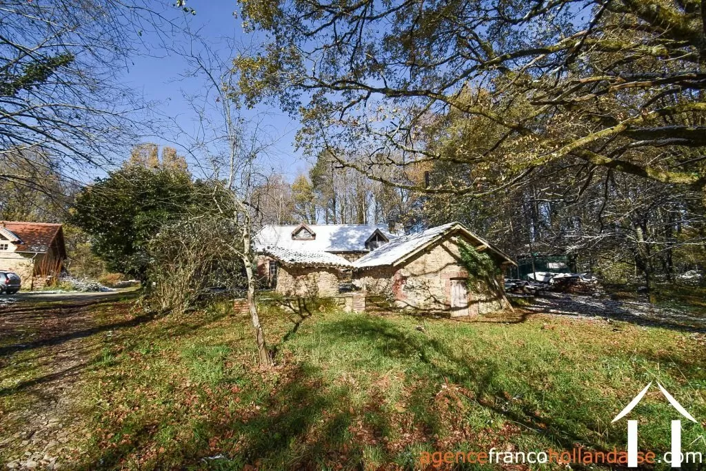 House with guest house for sale chateauneuf la foret, limousin, Li1025 Image - 39