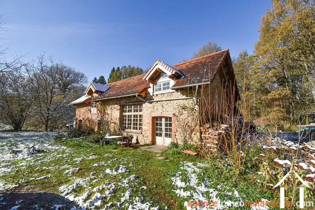 House with guest house for sale chateauneuf la foret, limousin, Li1025 Image - 20