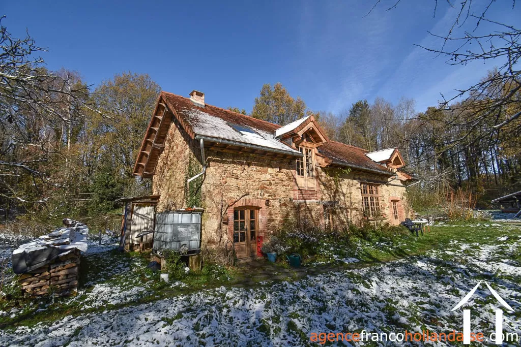 House with guest house for sale chateauneuf la foret, limousin, Li1025 Image - 15
