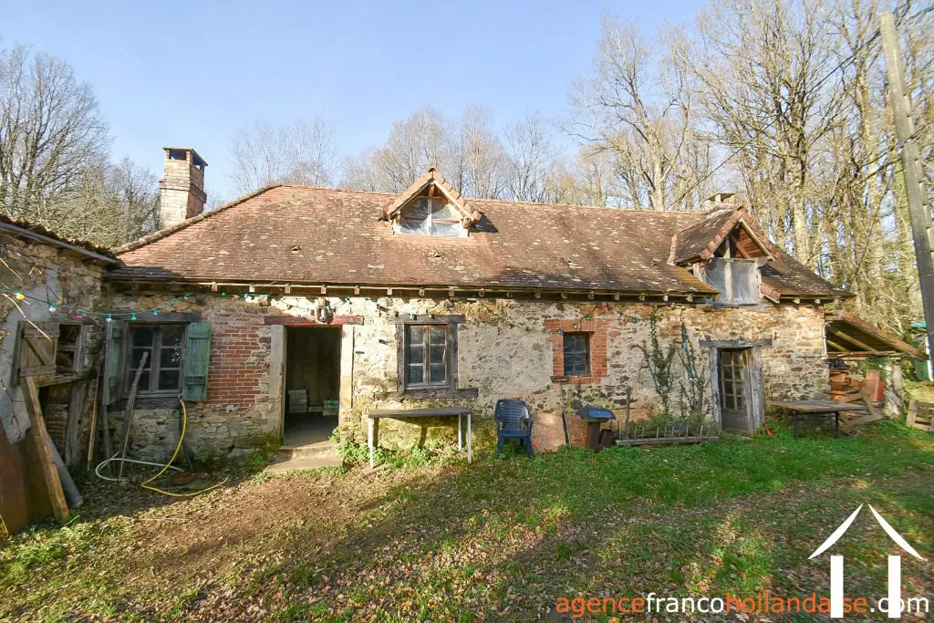 House with guest house for sale chateauneuf la foret, limousin, Li1025 Image - 36