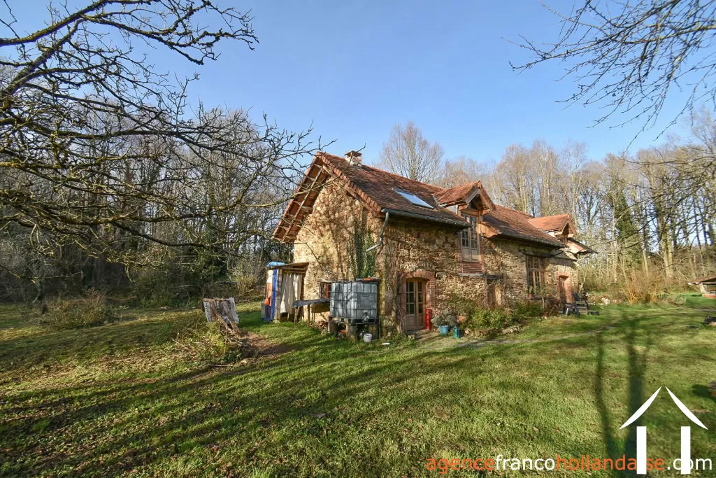 House with guest house for sale chateauneuf la foret, limousin, Li1025 Image - 21