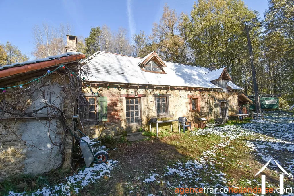 House with guest house for sale chateauneuf la foret, limousin, Li1025 Image - 23