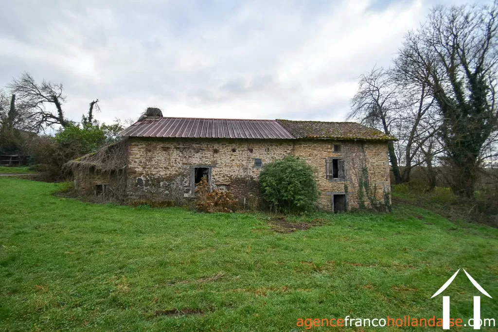 House with guest house for sale neuvic entier, limousin, Li1027 Image - 39