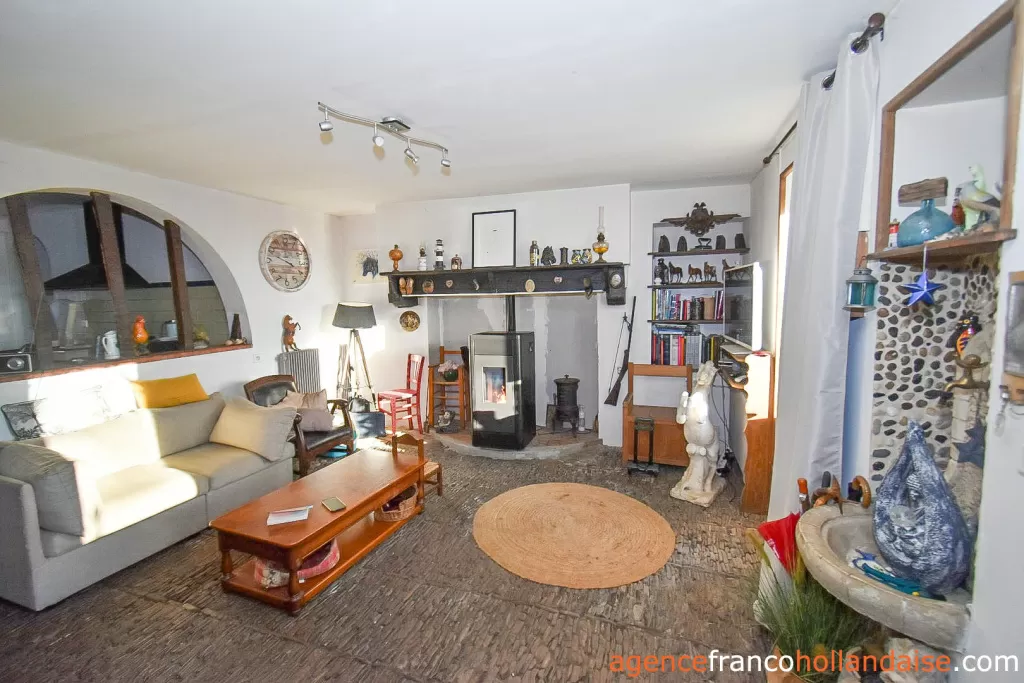 House for sale la croisille sur briance, limousin, Li1028 Image - 2