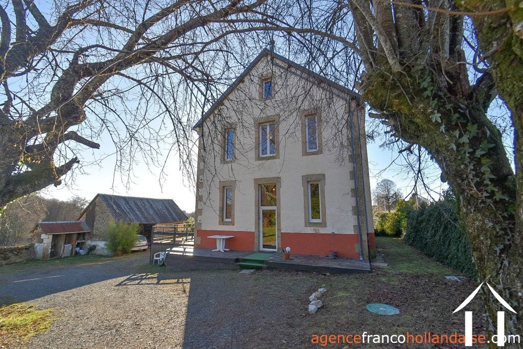 House with guest house for sale chamberet, limousin, Li1029 Image - 3