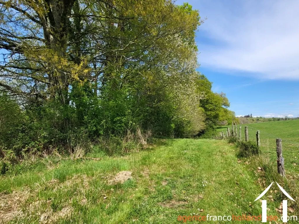 House for sale chateau chervix, limousin, Li1032 Image - 86