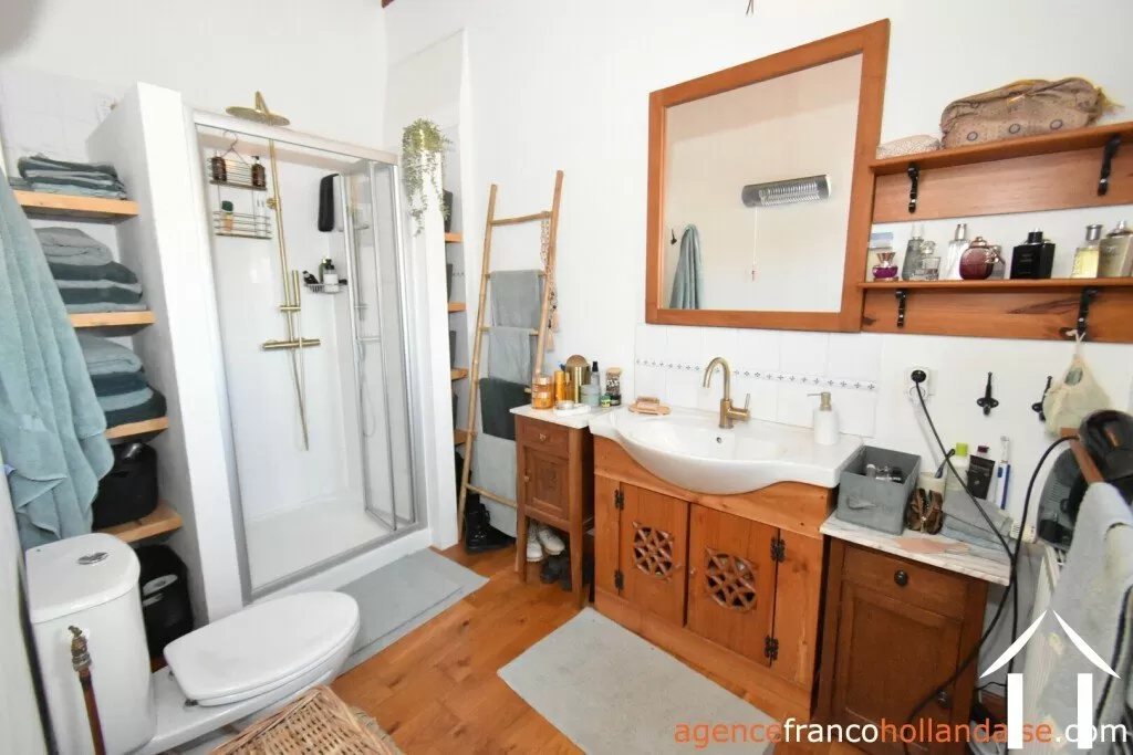 House for sale , Li1032 Image - 11