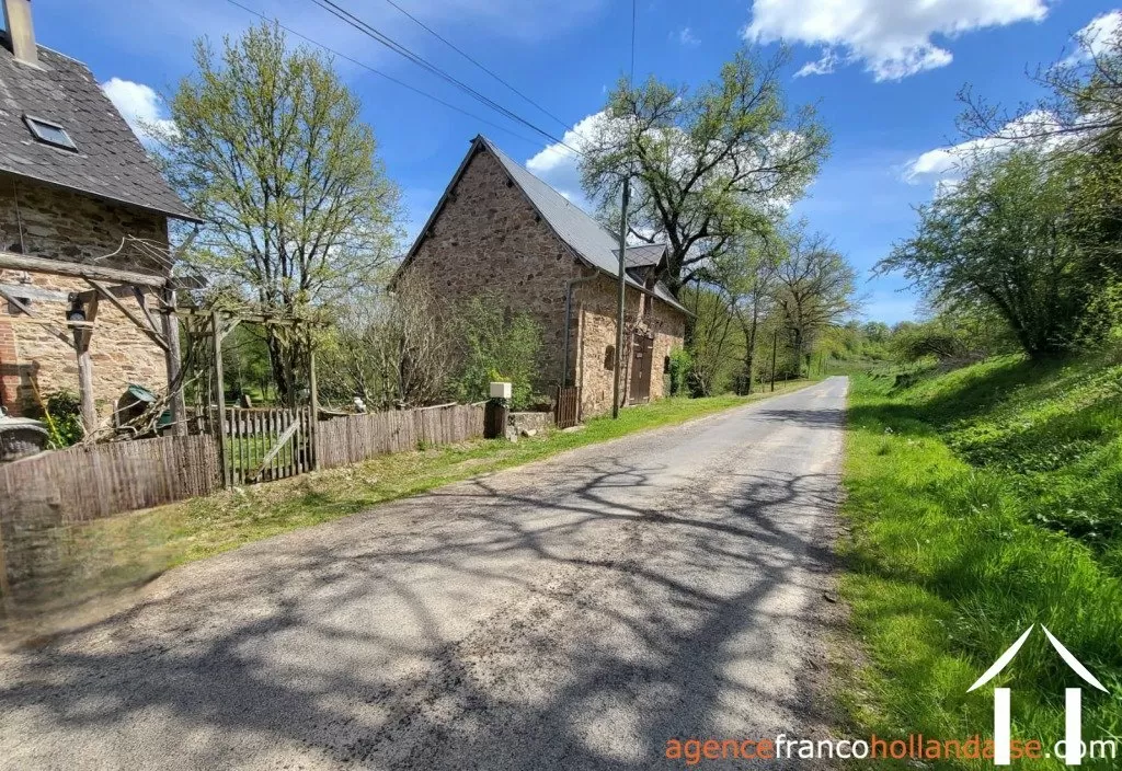 House for sale chateau chervix, limousin, Li1032 Image - 59