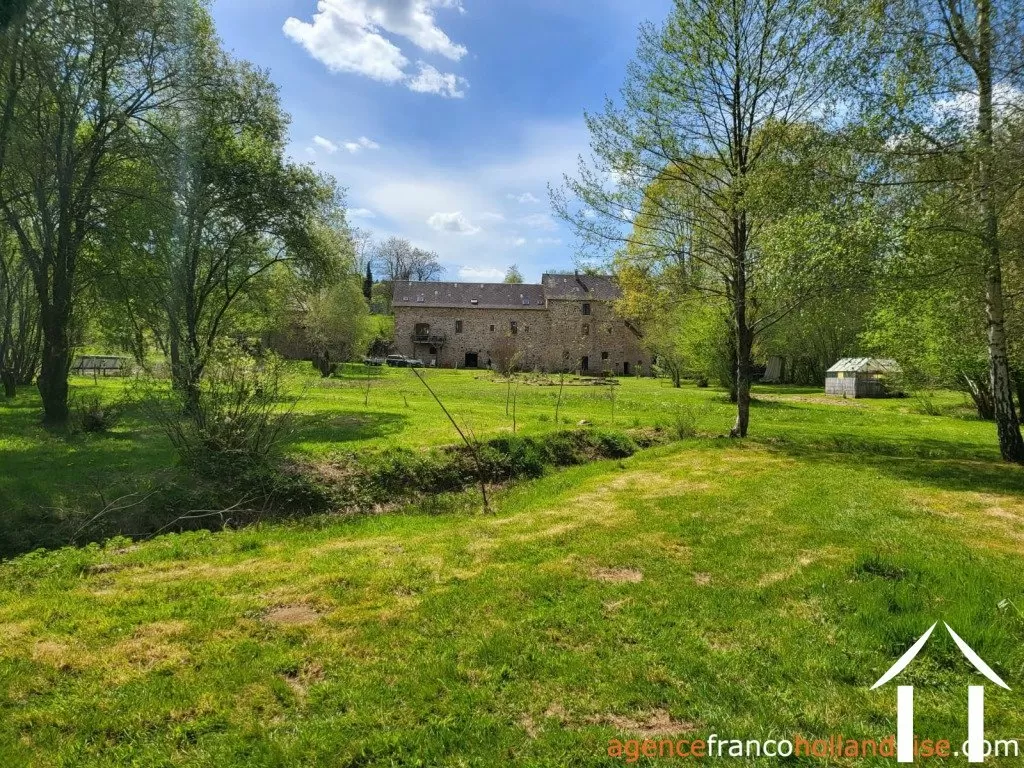 House for sale chateau chervix, limousin, Li1032 Image - 66