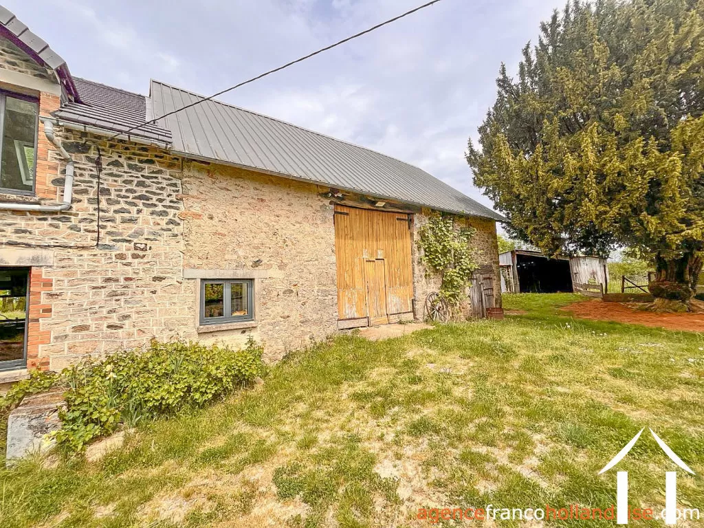 House for sale la porcherie, limousin, Li1034 Image - 23