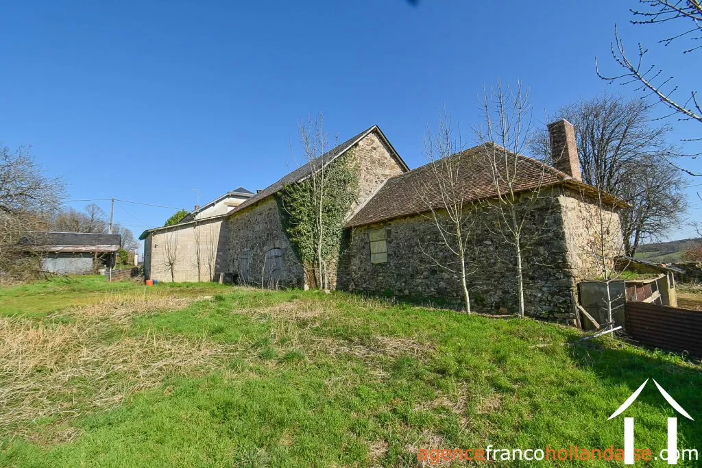 House with guest house for sale la porcherie, limousin, Li1036 Image - 41