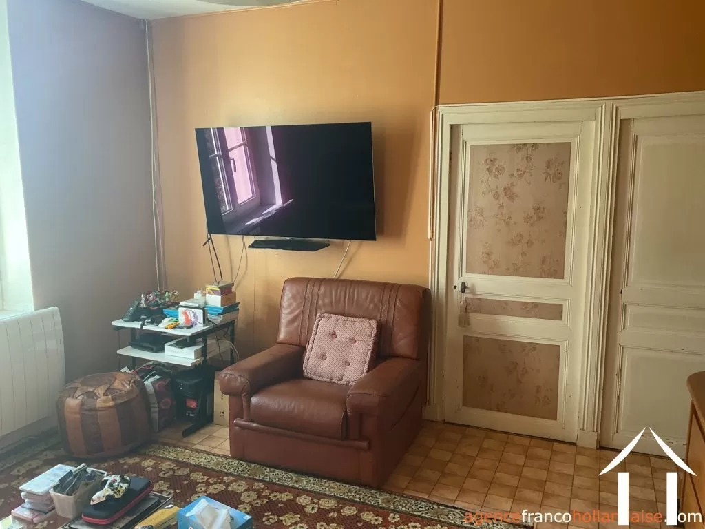 House with guest house for sale , Li1037 Image - 4