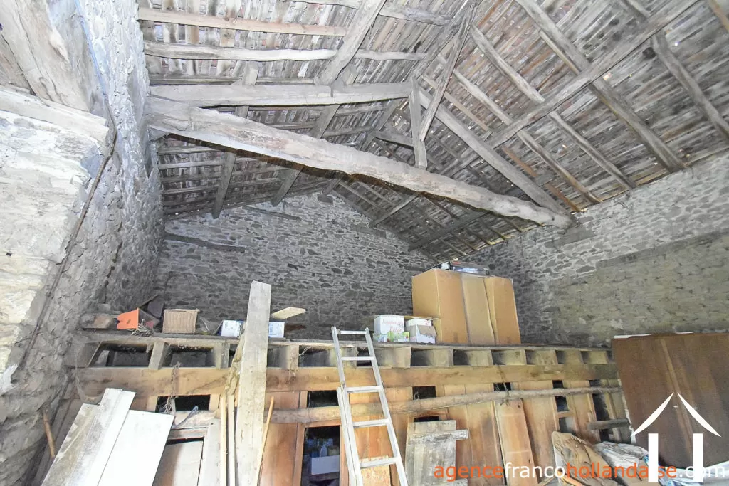 House for sale linards, limousin, Li1038 Image - 28